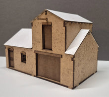 Load image into Gallery viewer, 00 Gauge 4mm Small Style Stables / Workshop 360 Scratch Aid Kit